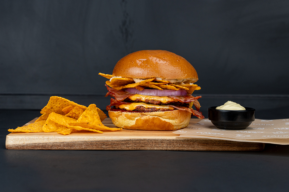 SMASHED 90 01 01 134